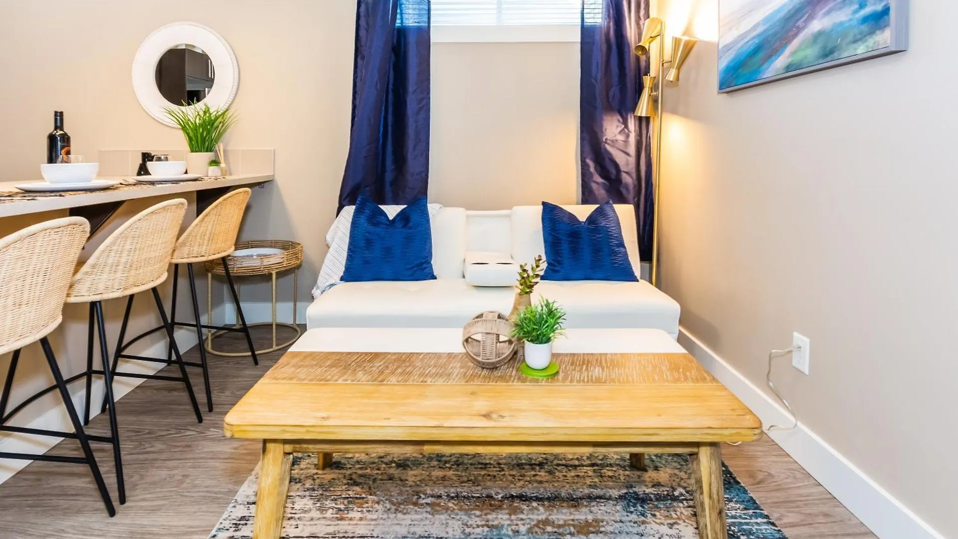 Queen Bed * Netflix * Wifi * Long Or Short Stays Edmonton 0*,